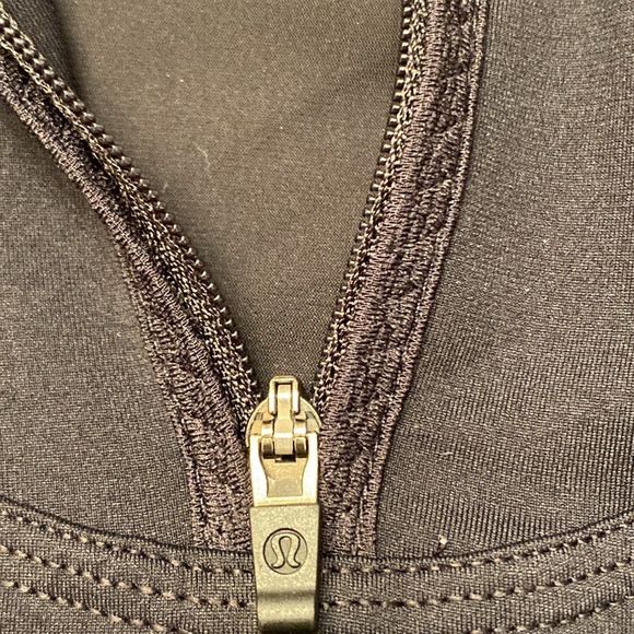 Lululemon Women’s half- zipped, Black pullover, Size:10, glow in the dark - Picture 7 of 15